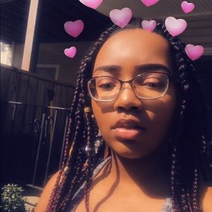 Meet your Posher, Elena